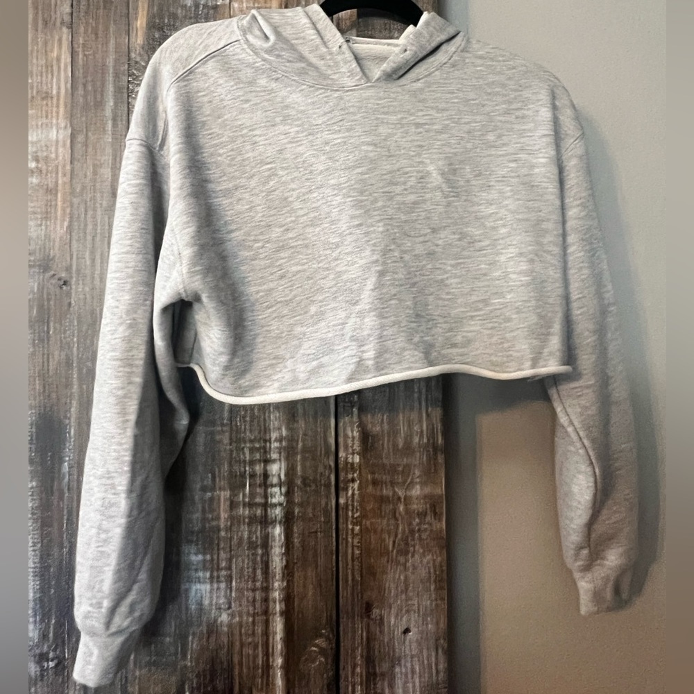 Cropped hoodie